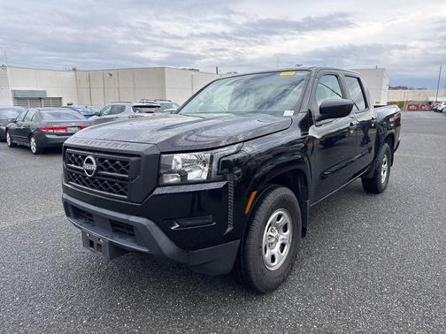 2022 Nissan Frontier S