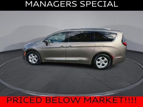 2018 Chrysler Pacifica Hybrid Touring L