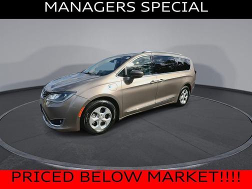 2018 Chrysler Pacifica Hybrid Touring L