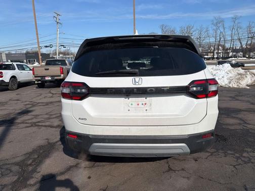 2023 Honda Pilot AWD EX-L 8 Passenger
