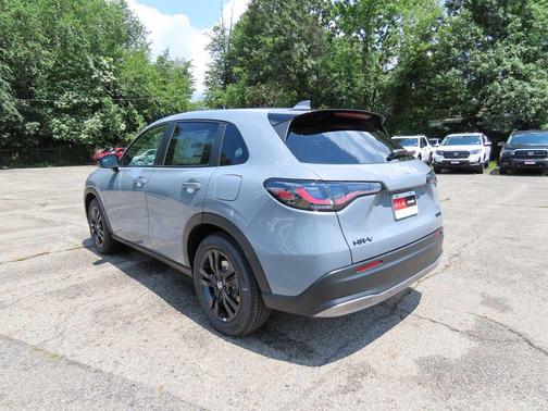Urban Gray Pearl 2027 Honda HR-V Sport