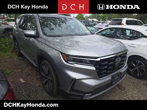 Lunar Silver Metallic 2023 Honda Pilot AWD Elite