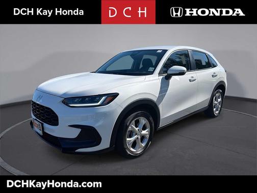Platinum White Pearl 2025 Honda HR-V LX