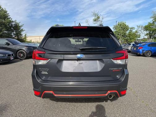 Magnetite Gray Metallic 2024 Subaru Forester Sport