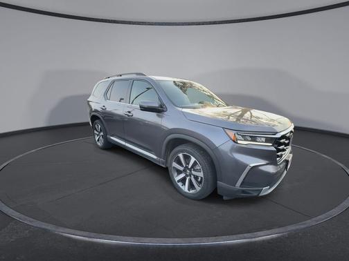 2024 Honda Pilot Touring 8-Passenger