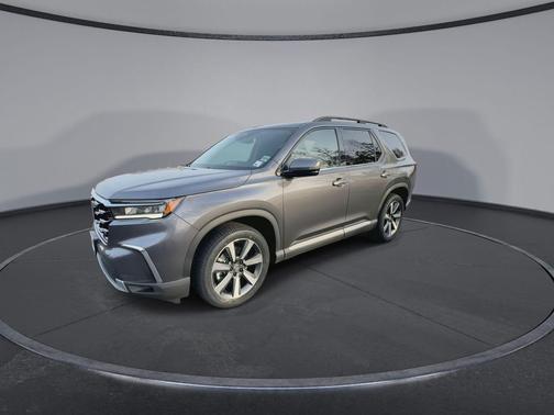 2024 Honda Pilot Touring 8-Passenger