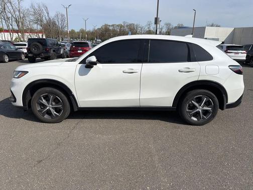Platinum White Pearl 2023 Honda HR-V EX-L