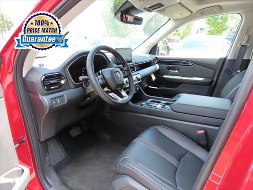 2025 Honda Pilot Touring 8-Passenger