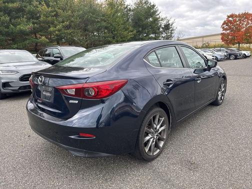 2018 Mazda Mazda3 Touring