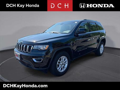 Diamond Black Crystal Pearlcoat 2018 Jeep Grand Cherokee Laredo E
