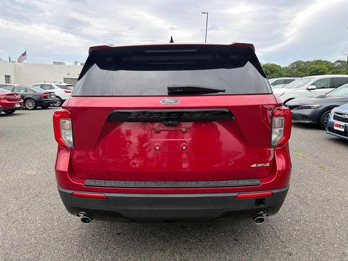 Rapid Red Metallic Tinted Clearcoat 2022 Ford Explorer ST-Line