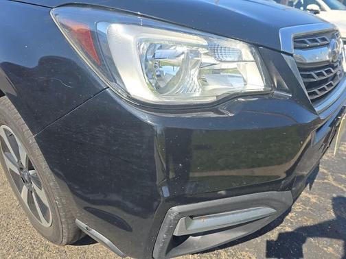 Crystal Black Silica 2018 Subaru Forester 2.5i Premium