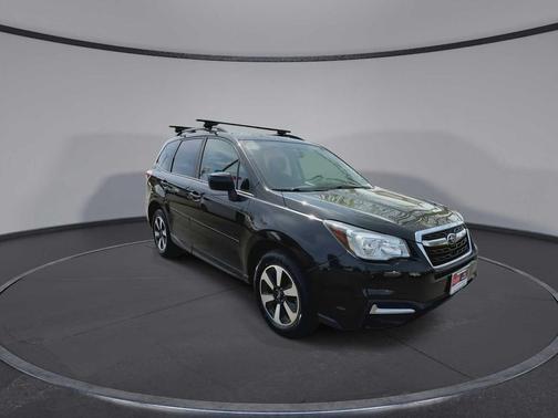 Crystal Black Silica 2018 Subaru Forester 2.5i Premium