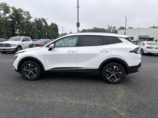 Snow White Pearl 2023 Kia Sportage Hybrid EX