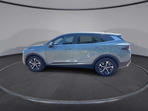 Everlasting Silver 2025 Kia Sportage EX