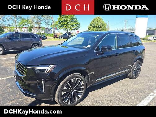 Onyx Black Metallic 2025 Volvo XC90 B6 Plus 7-Seater