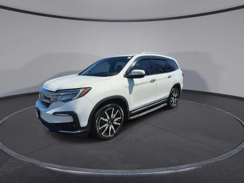 Platinum White Pearl 2020 Honda Pilot Touring 8-Passenger