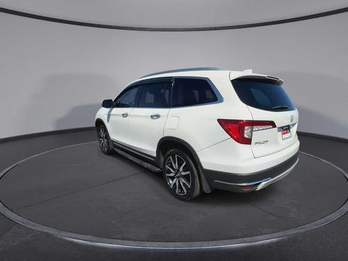 Platinum White Pearl 2020 Honda Pilot Touring 8-Passenger
