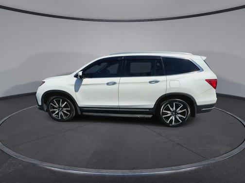 Platinum White Pearl 2020 Honda Pilot Touring 8-Passenger