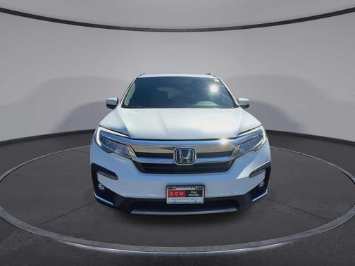 Platinum White Pearl 2020 Honda Pilot Touring 8-Passenger