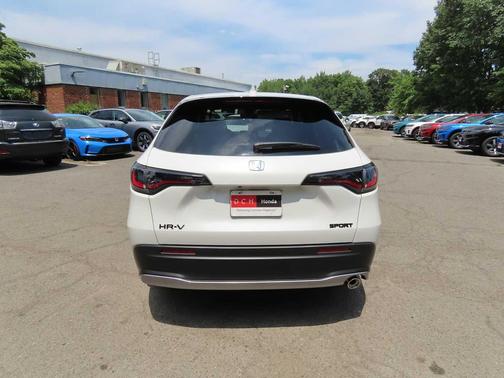 Platinum White Pearl 2026 Honda HR-V AWD Sport