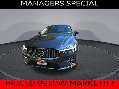 2022 Volvo XC60 B6 Inscription