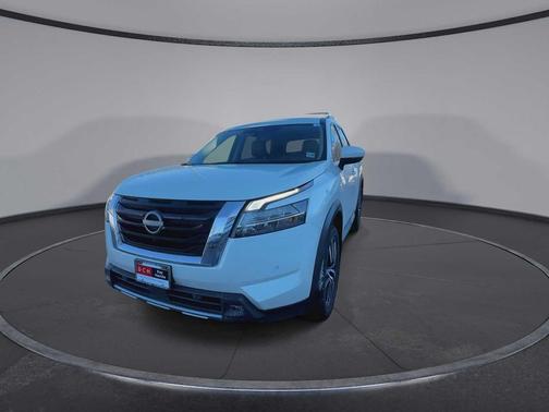 2023 Nissan Pathfinder Platinum 4WD