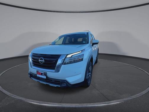 2023 Nissan Pathfinder Platinum 4WD