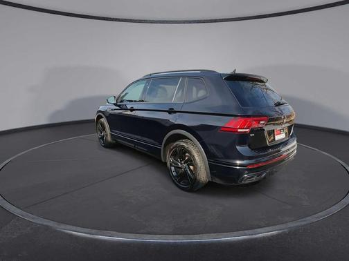 2024 Volkswagen Tiguan 2.0T SE R-Line Black 4MOTION
