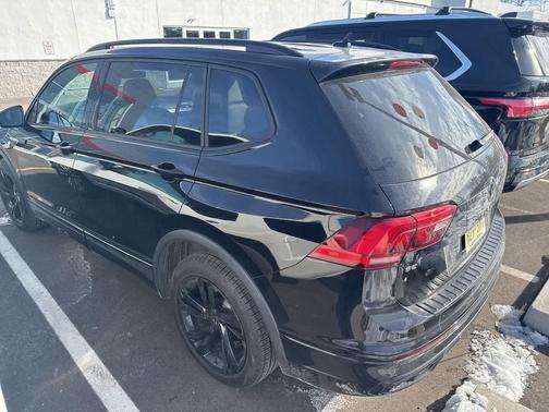 2024 Volkswagen Tiguan 2.0T SE R-Line Black 4MOTION