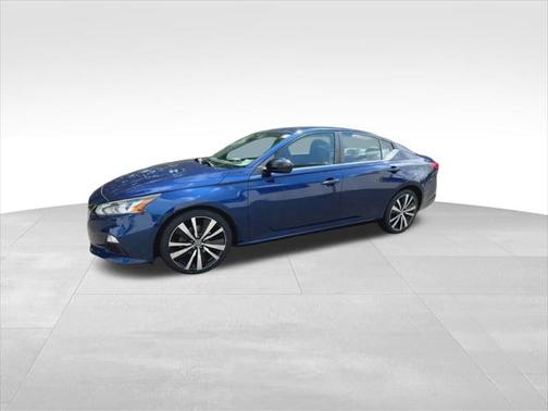 2020 Nissan Altima SR FWD