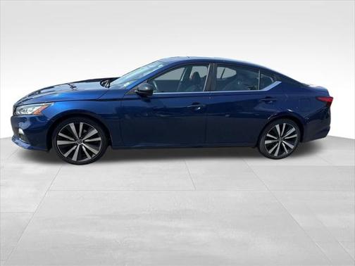 2020 Nissan Altima SR FWD