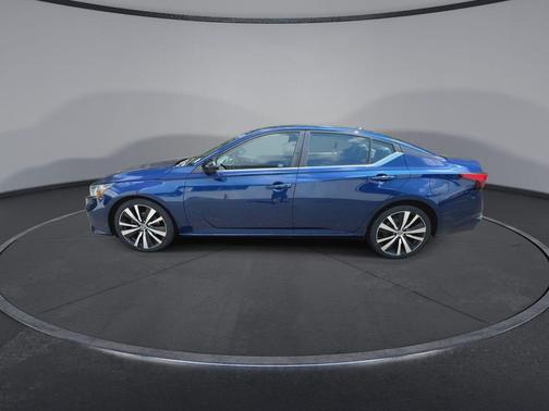 2020 Nissan Altima SR FWD