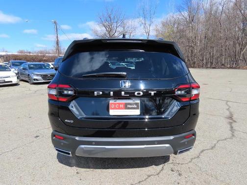 Crystal Black Pearl 2026 Honda Pilot EX-L