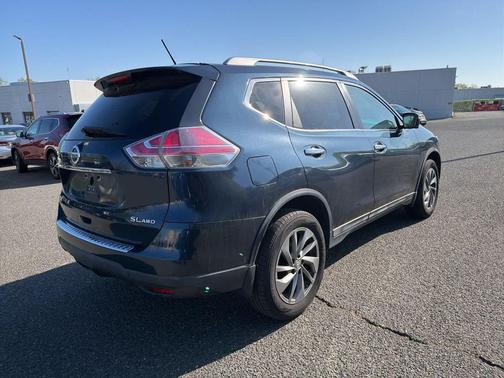 Arctic Blue Metallic 2015 Nissan Rogue SL
