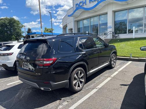 2025 Honda Pilot Elite