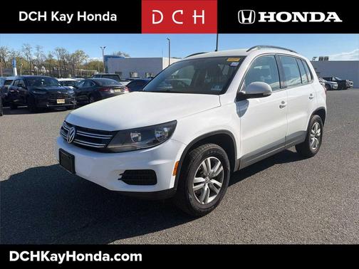 Night Blue Metallic 2016 Volkswagen Tiguan S