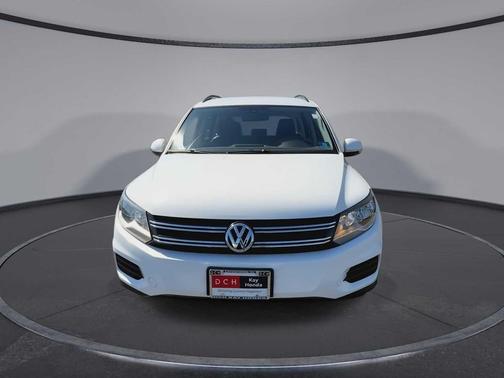 Night Blue Metallic 2016 Volkswagen Tiguan S