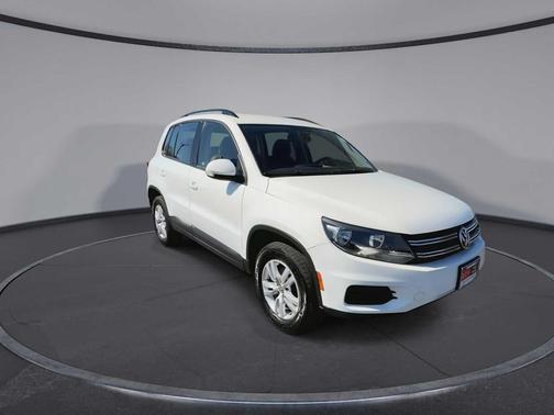 Night Blue Metallic 2016 Volkswagen Tiguan S