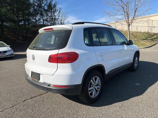 Night Blue Metallic 2016 Volkswagen Tiguan S