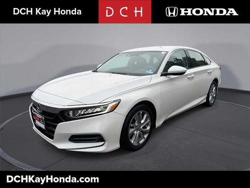 Platinum White Pearl 2018 Honda Accord LX