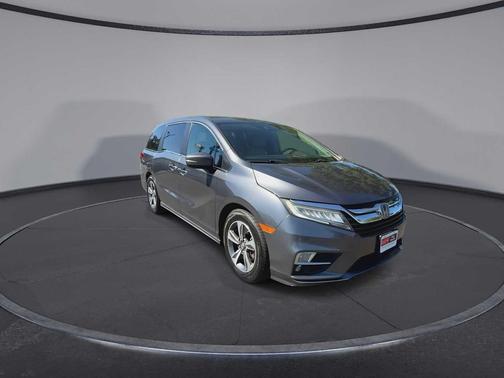 Modern Steel Metallic 2018 Honda Odyssey Touring