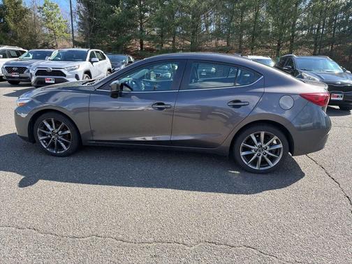 2018 Mazda Mazda3 Touring