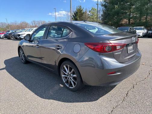 2018 Mazda Mazda3 Touring