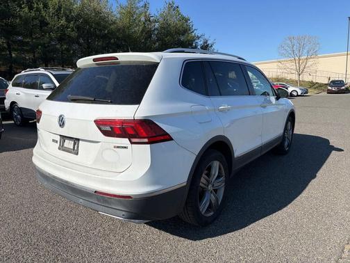 Pure White 2020 Volkswagen Tiguan 2.0T SEL