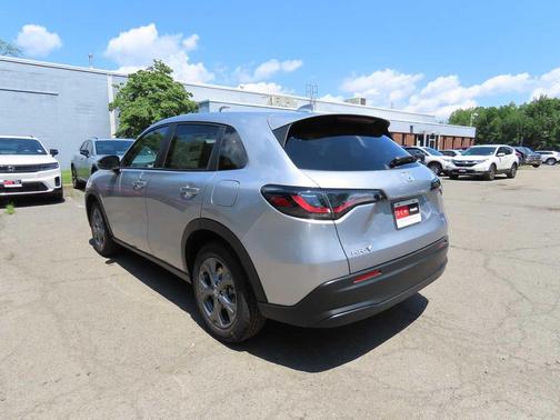 Solar Silver Metallic 2026 Honda HR-V LX