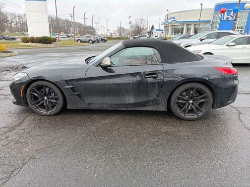 Black Sapphire Metallic 2022 BMW Z4 M40i