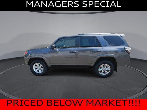 2022 Toyota 4Runner SR5