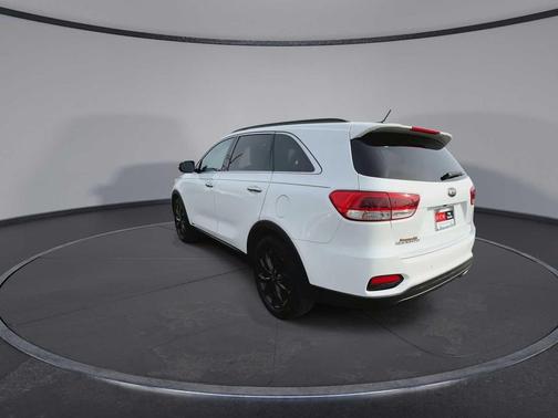 2019 Kia Sorento S