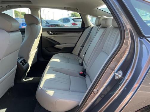 2018 Honda Accord Touring for sale in Eatontown, NJ - image 16